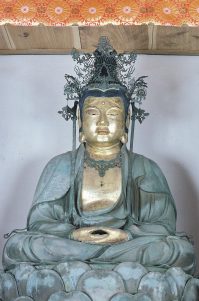 定光寺の木造宝冠釈迦如来坐像