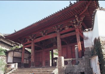 興福寺山門