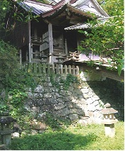 亀岡神社（本殿・幣殿及び登廊・拝殿・神楽殿）