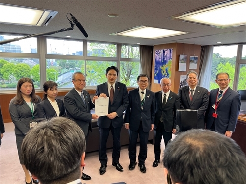 国交省での要請活動.JPG