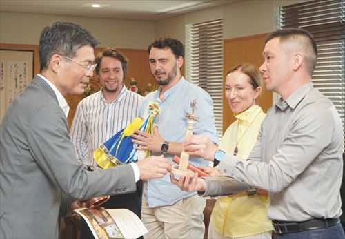 記念品贈呈_R.JPG