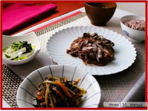 牛肉の赤ワイン煮込み