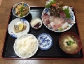 刺身定食（写真右上は長崎刺盛）