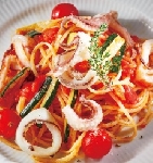 イカと季節野菜のトマトパスタ　フリット添え画像