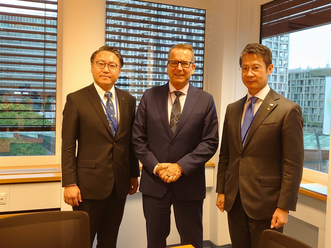 ヴィーナネンNPT準備委員会議長との面会