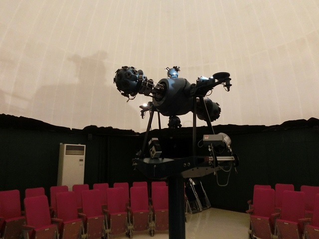 プラネタリウム室