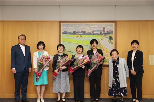 26efbf3b-6e85-47ce-885a-f950b88fb31b_R