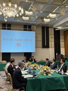 会議の様子②_R