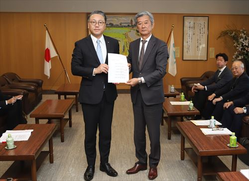 要望書との写真_R