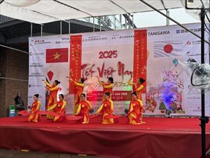 演舞の様子②_R