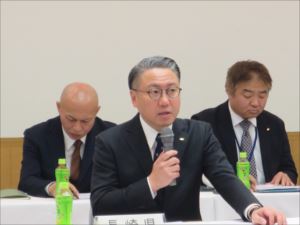 挨拶する知事_R