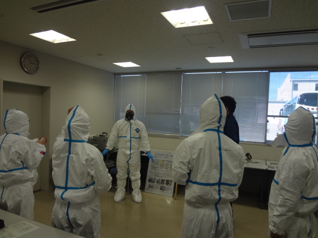 防護服着用体験