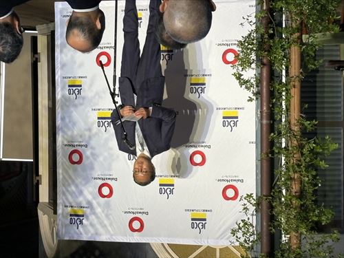 挨拶する知事②_R