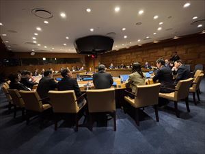 意見交換の様子_R