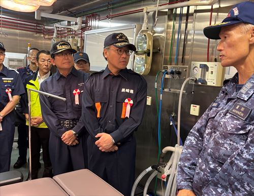 補給艦おうみ＿医務室_R