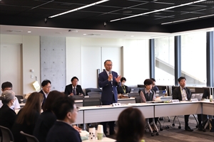 懇談会の様子_R