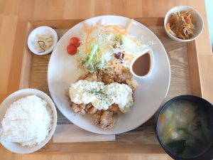 2.KONNEチキン南蛮